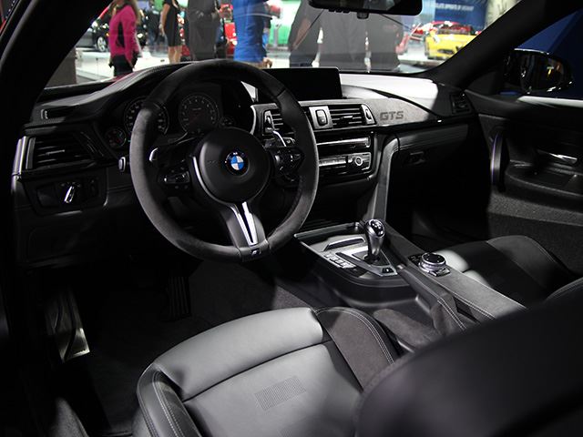 Хардкор версия BMW M4 GTS чертовски хороша, но почему так дорого